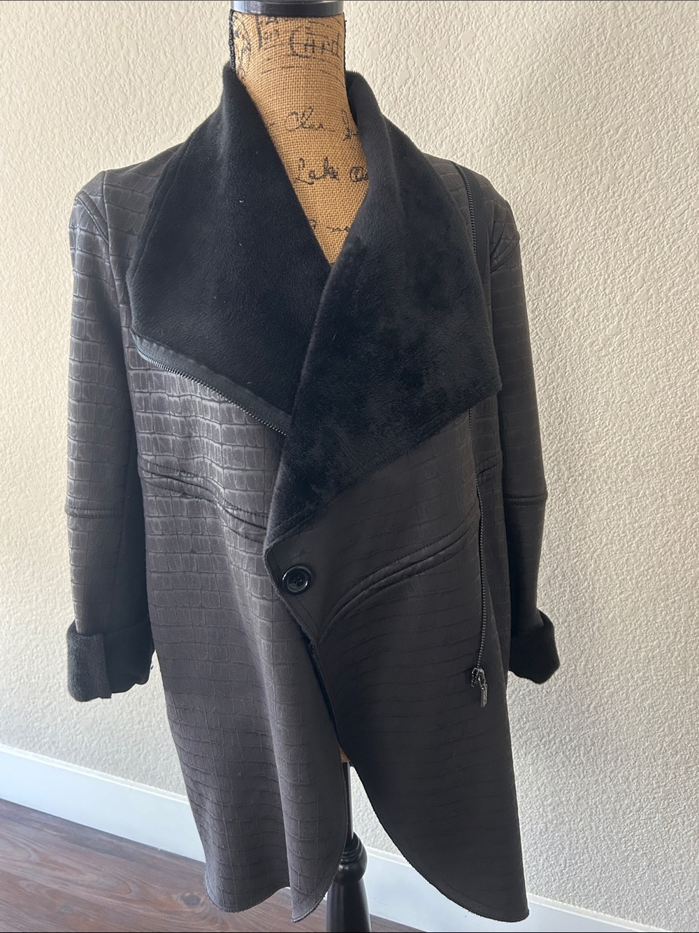 Black Faux-Shearling Cropped Trench Coat